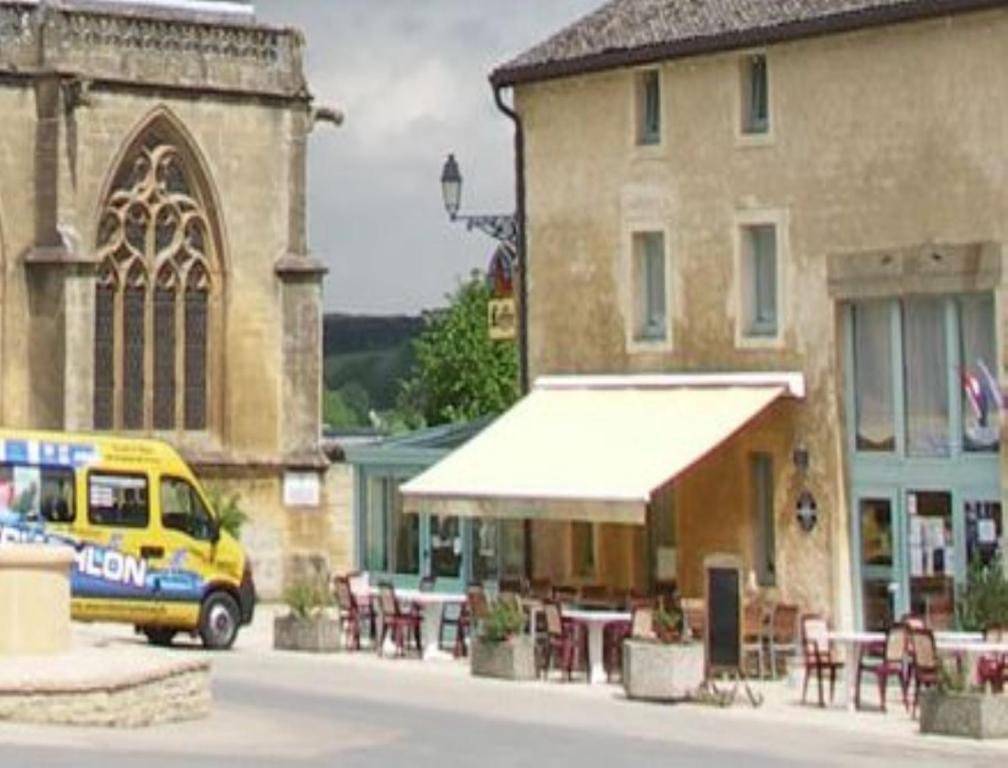 Auberge De Marville Exterior photo