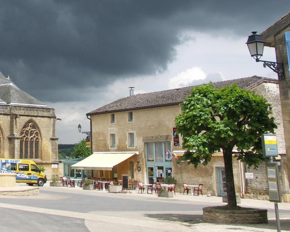 Auberge De Marville Exterior photo
